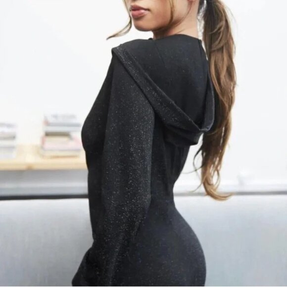 Savage X Fenty Sleep & Shine Onsie Metallic Hooded Jumpsuit Zip Up Black Small - Picture 5 of 10